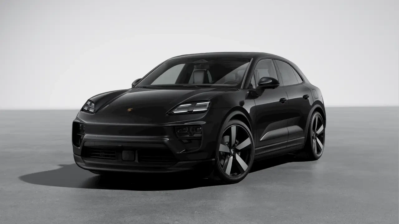 2026 Porsche Macan Electric - Image 8 of 31