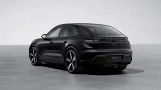 2026 Porsche Macan Electric - Image 17 of 31