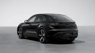2026 Porsche Macan Electric - Image 21 of 31