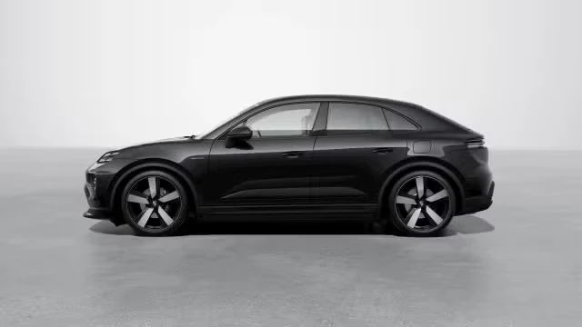 2026 Porsche Macan Electric - Image 10 of 31