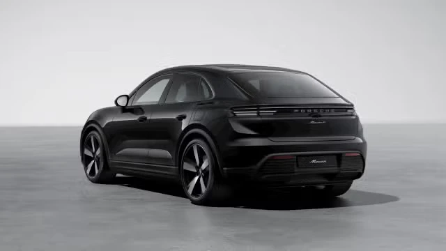2026 Porsche Macan Electric - Image 18 of 31