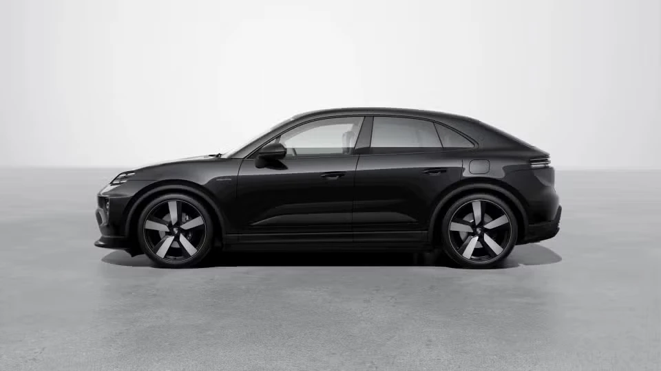 2026 Porsche Macan Electric - Image 11 of 31