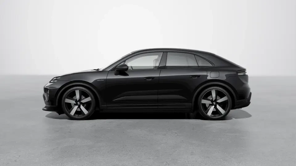 2026 Porsche Macan Electric - Image 15 of 31