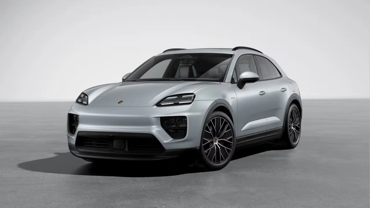 2026 Porsche Macan Electric - Image 4 of 30