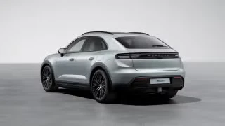 2026 Porsche Macan Electric - Image 17 of 30