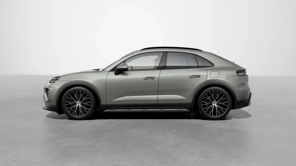 2026 Porsche Macan Electric - Image 15 of 30
