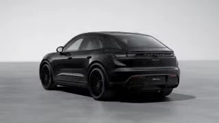 2026 Porsche Macan Electric - Image 17 of 31