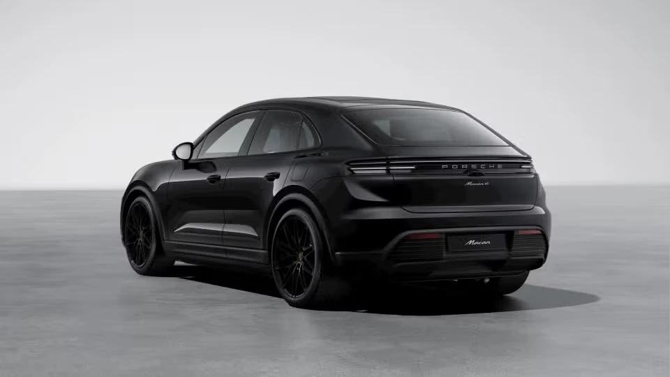 2026 Porsche Macan Electric - Image 19 of 31