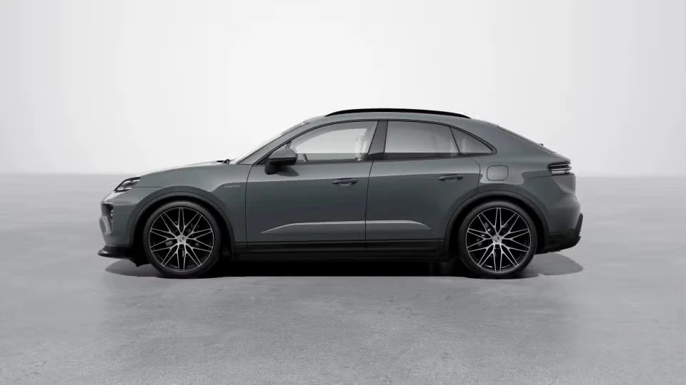 2026 Porsche Macan Electric - Image 11 of 31