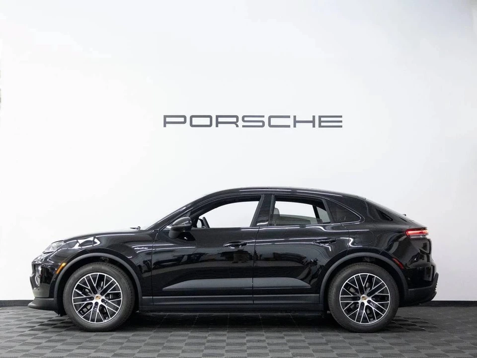 2026 Porsche Macan Electric - Image 2 of 5