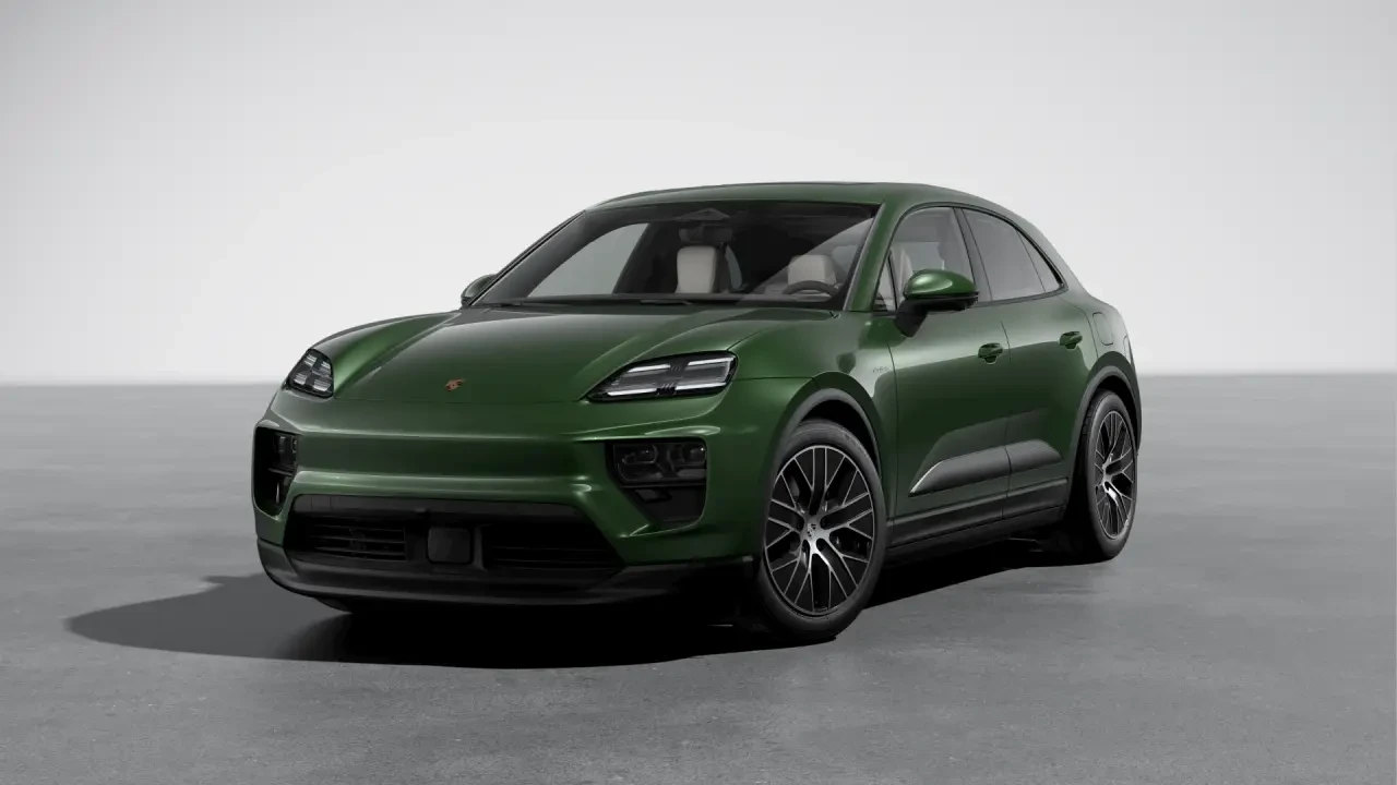 2026 Porsche Macan Electric - Image 8 of 31