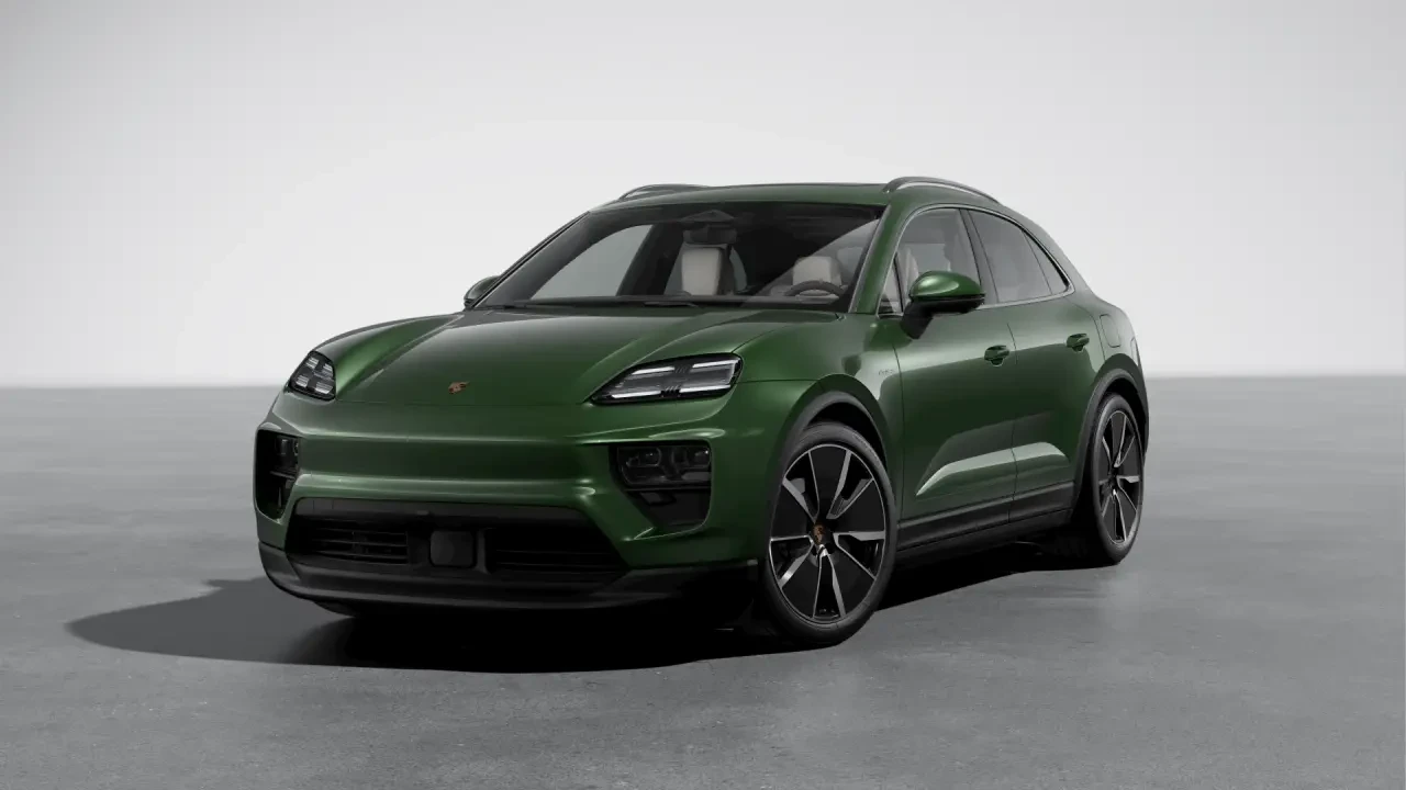 2026 Porsche Macan Electric - Image 8 of 31