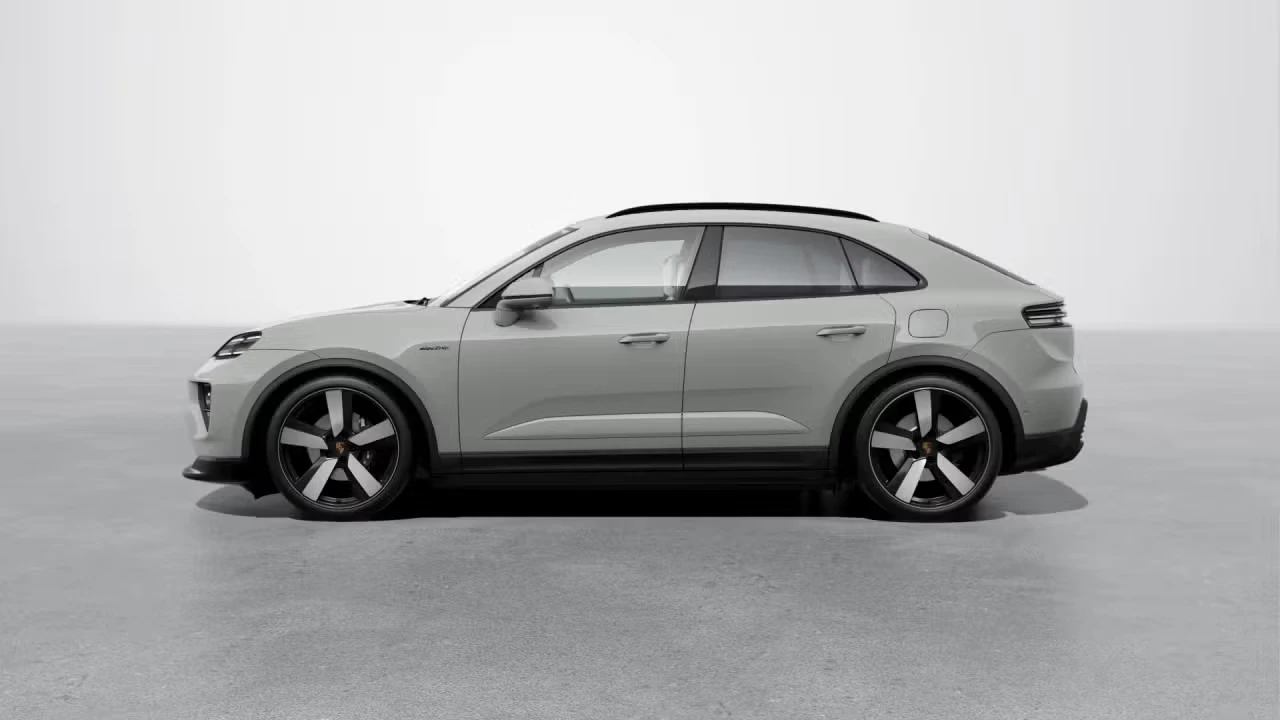2026 Porsche Macan Electric - Image 12 of 31