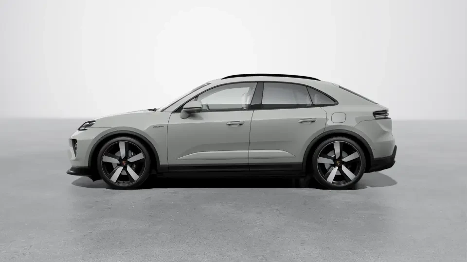 2026 Porsche Macan Electric - Image 15 of 31