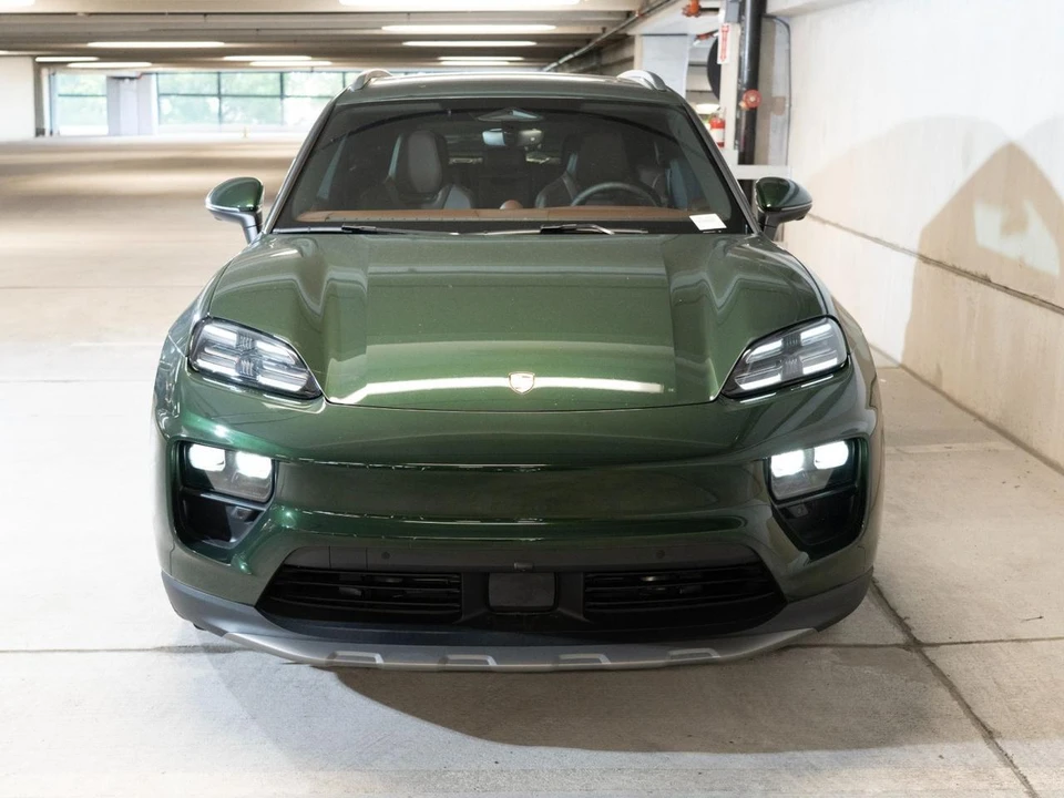 2026 Porsche Macan Electric - Image 6 of 29