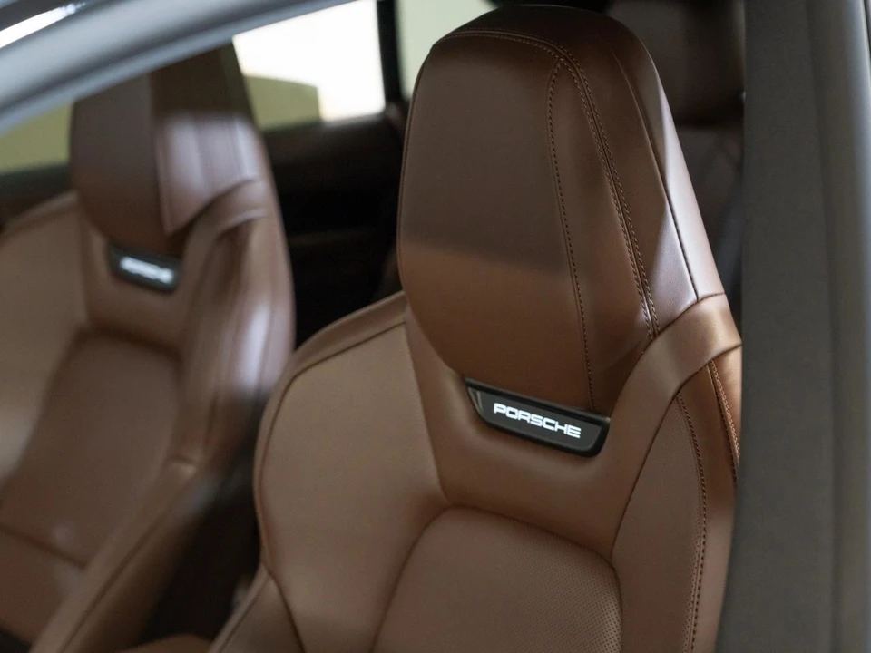 2026 Porsche Macan Electric - Image 25 of 29