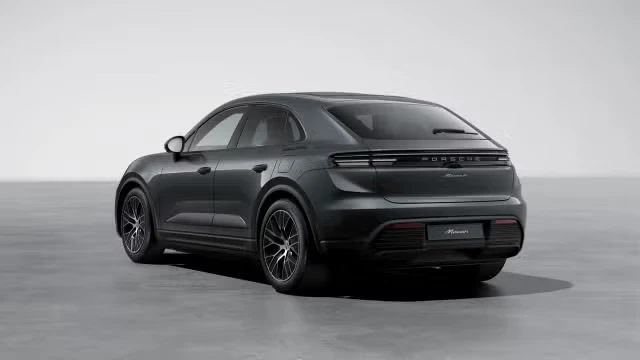 2026 Porsche Macan Electric - Image 18 of 30