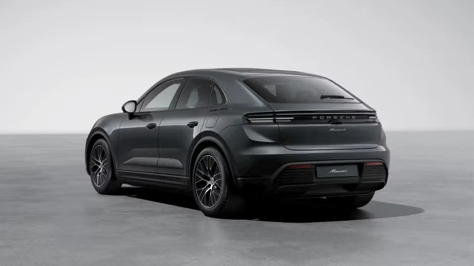 2026 Porsche Macan Electric - Image 19 of 30