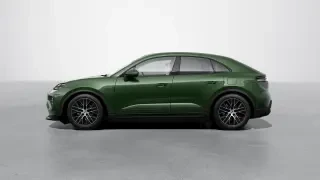 2026 Porsche Macan Electric - Image 13 of 30