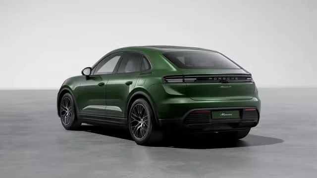 2026 Porsche Macan Electric - Image 18 of 30