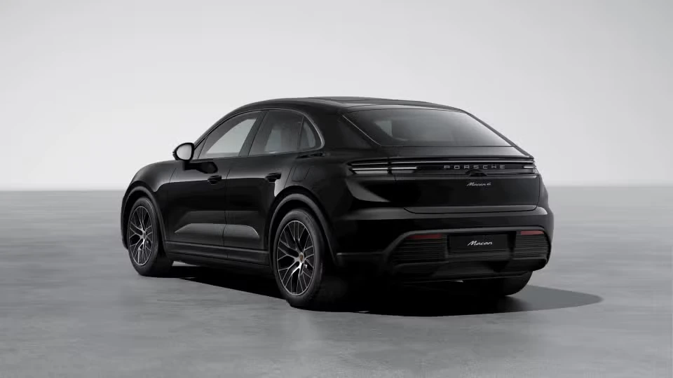 2026 Porsche Macan Electric - Image 19 of 30