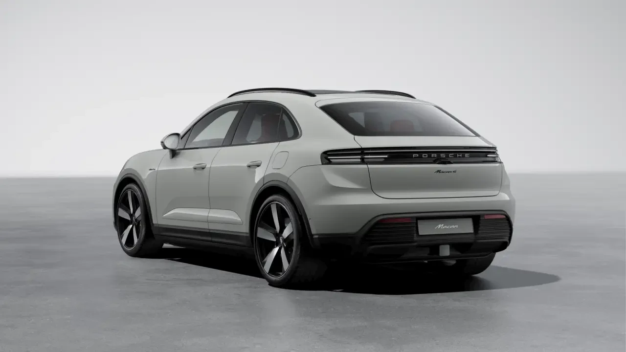 2026 Porsche Macan Electric - Image 24 of 31