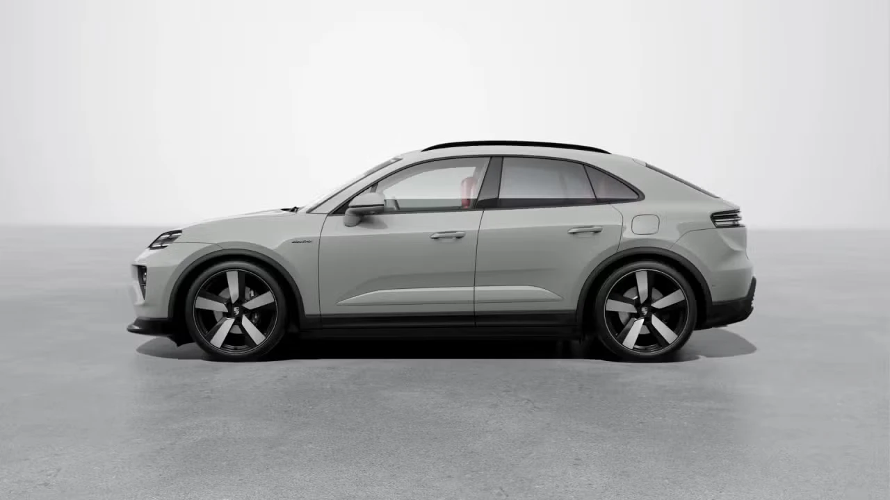 2026 Porsche Macan Electric - Image 12 of 31