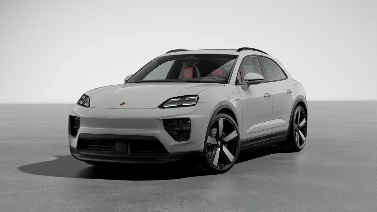 2026 Porsche Macan Electric - Image 8 of 31