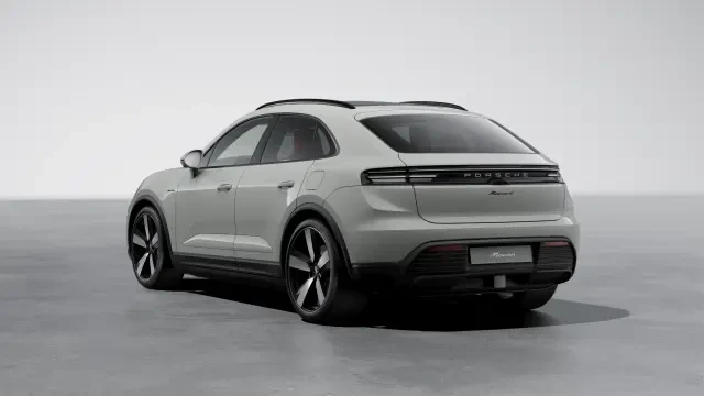 2026 Porsche Macan Electric - Image 22 of 31