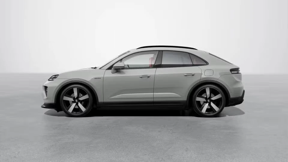 2026 Porsche Macan Electric - Image 11 of 31