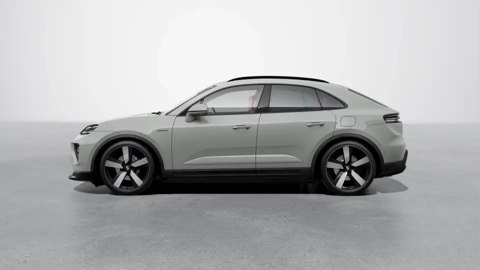 2026 Porsche Macan Electric - Image 15 of 31