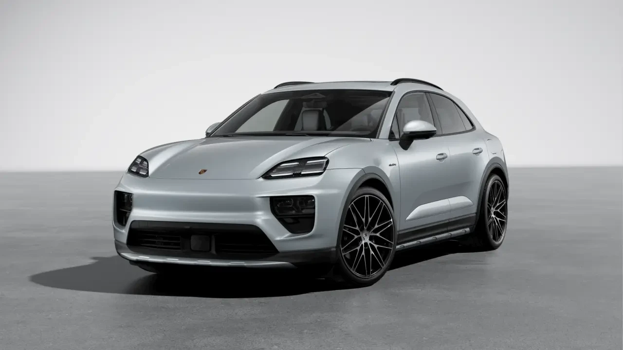 2026 Porsche Macan - Image 8 of 31