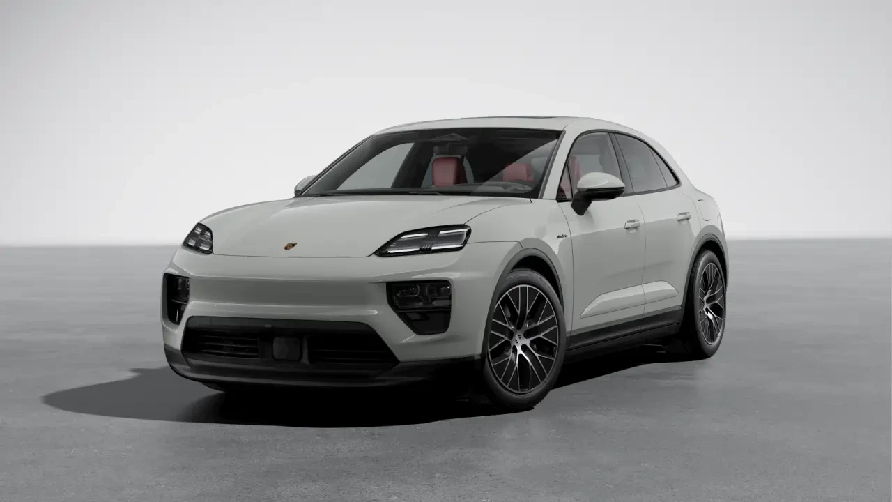 2026 Porsche Macan Electric - Image 8 of 31