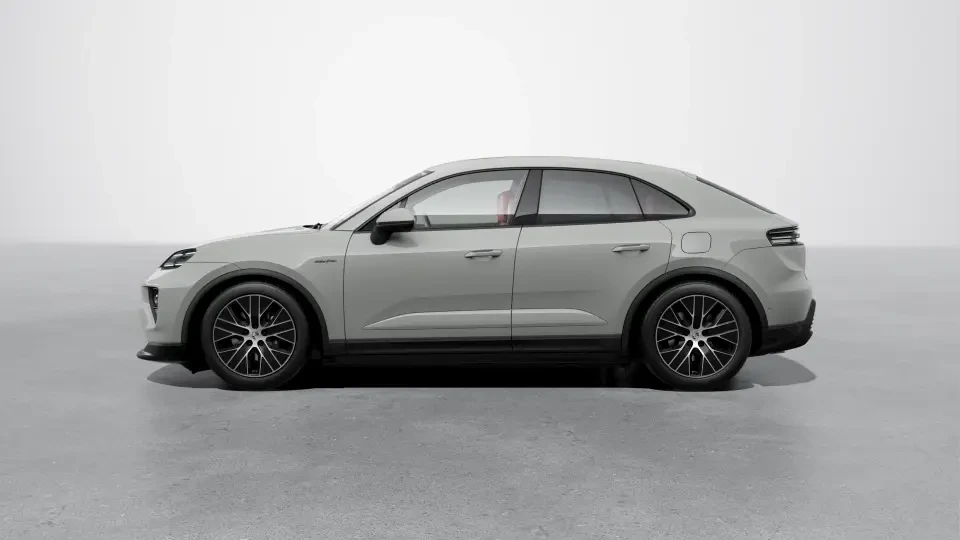 2026 Porsche Macan Electric - Image 15 of 31