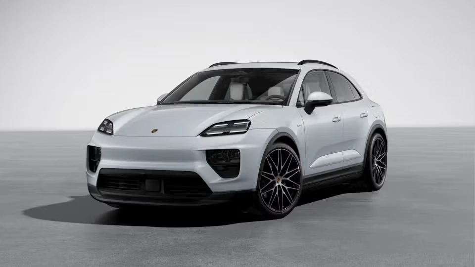 2026 Porsche Macan Electric - Image 3 of 31