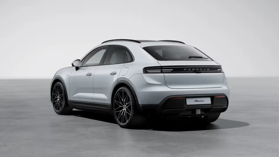 2026 Porsche Macan Electric - Image 19 of 31
