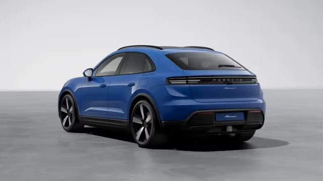 2026 Porsche Macan Electric - Image 18 of 30