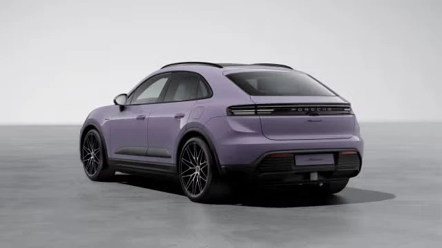 2026 Porsche Macan Electric - Image 18 of 30