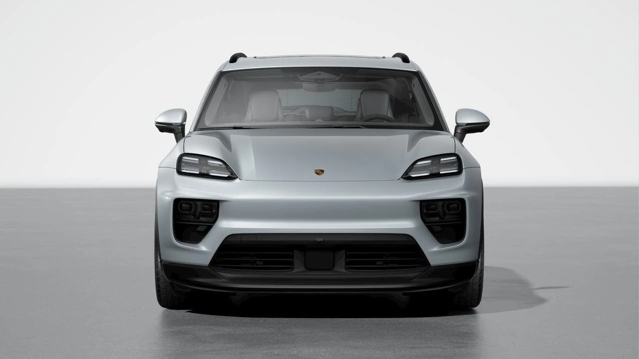 2026 Porsche Macan Electric - Image 8 of 10