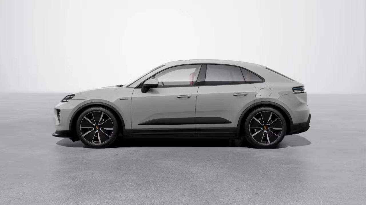 2026 Porsche Macan Electric - Image 12 of 30