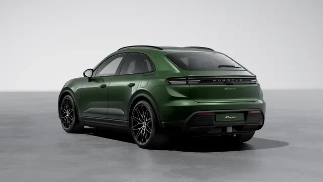 2026 Porsche Macan Electric - Image 22 of 30