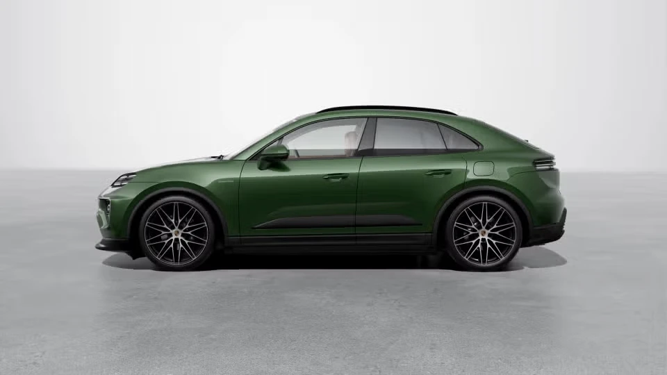 2026 Porsche Macan Electric - Image 11 of 30