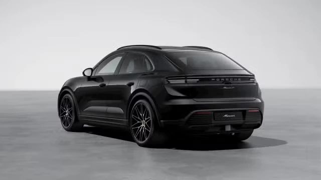 2026 Porsche Macan Electric - Image 18 of 31