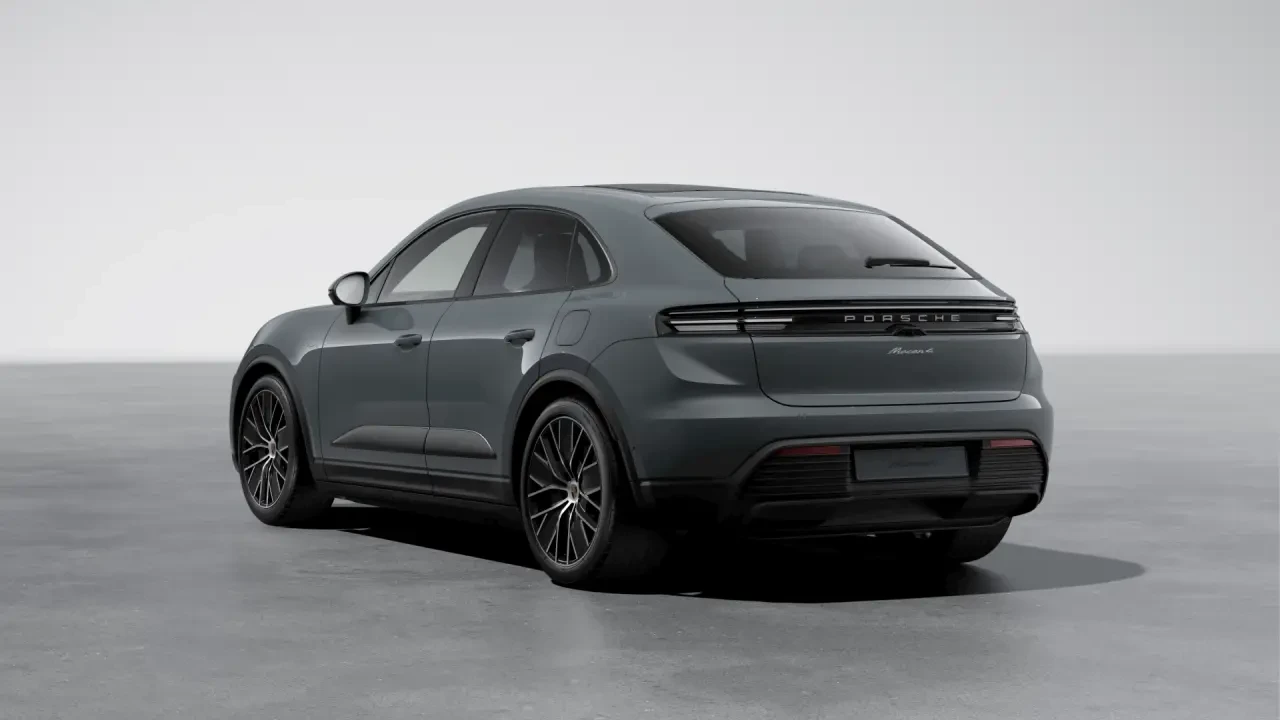 2026 Porsche Macan Electric - Image 24 of 31