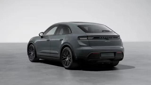 2026 Porsche Macan Electric - Image 18 of 31