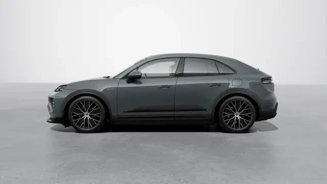 2026 Porsche Macan Electric - Image 14 of 31