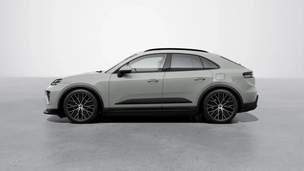 2026 Porsche Macan Electric - Image 16 of 31