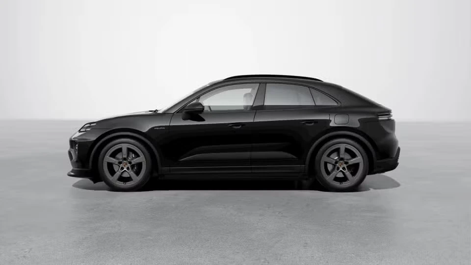 2026 Porsche Macan Electric - Image 11 of 31