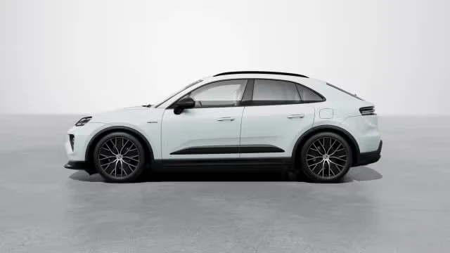2026 Porsche Macan - Image 10 of 30
