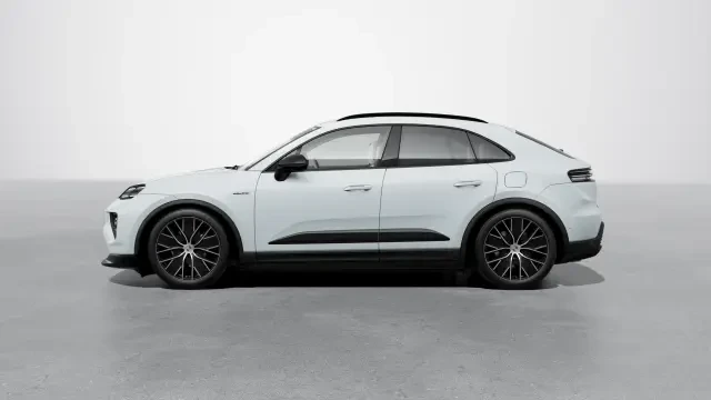2026 Porsche Macan - Image 14 of 30